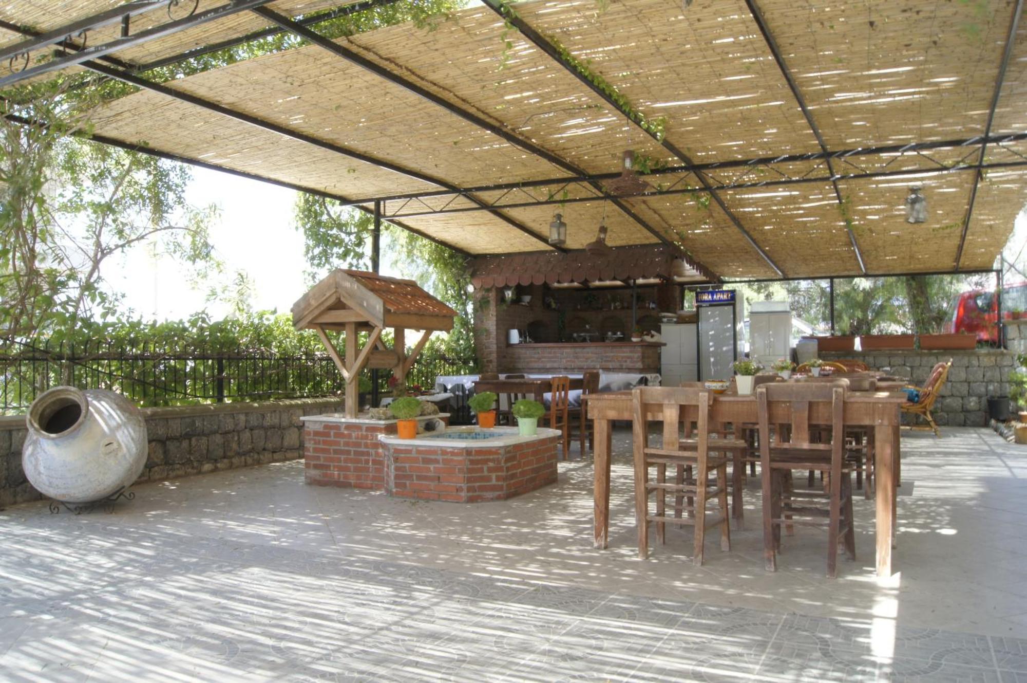 Fora Apart Otel Cesme Exterior photo