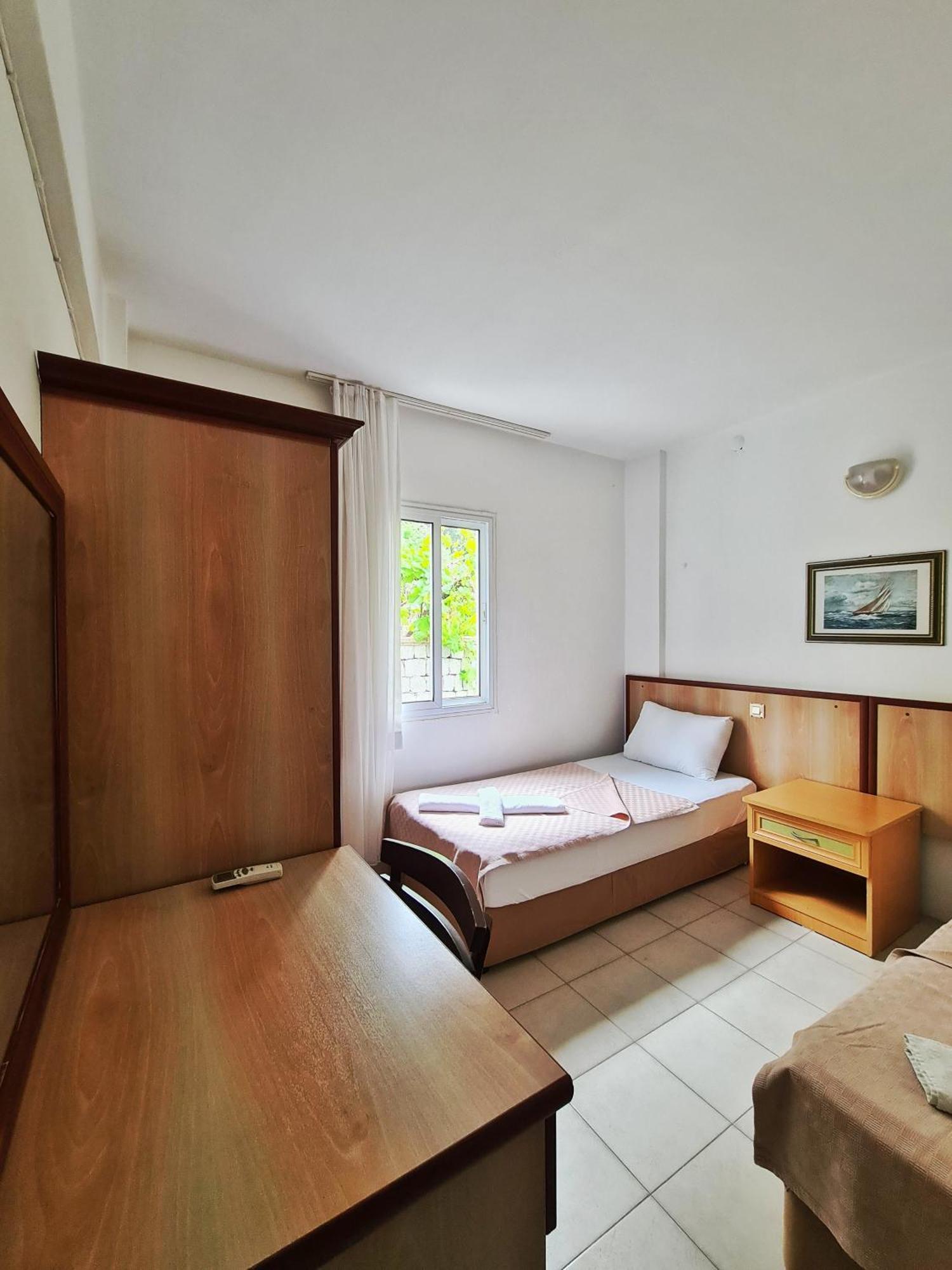 Fora Apart Otel Cesme Exterior photo